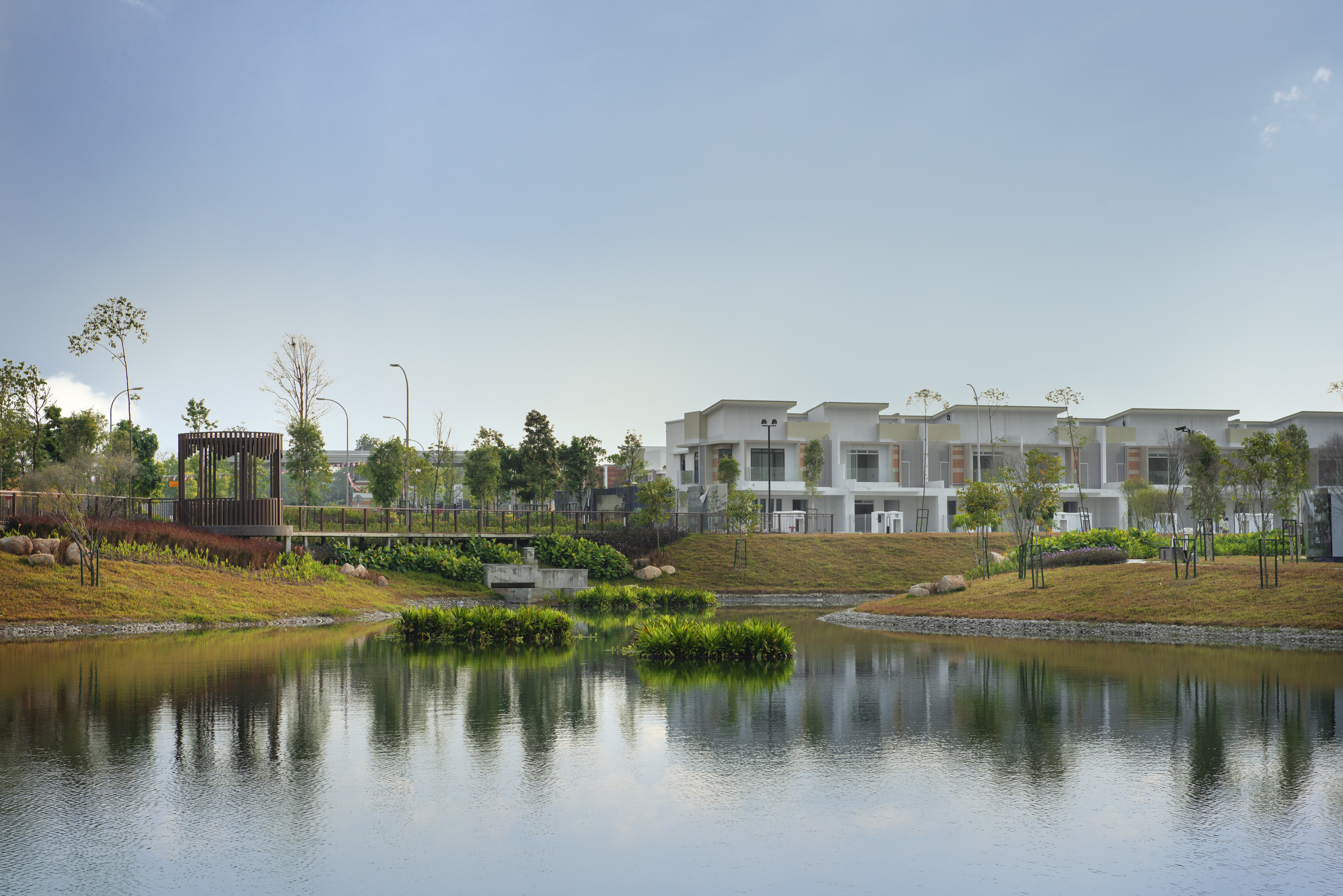 Melia Residence Gerbang Nusajaya Lake Side View